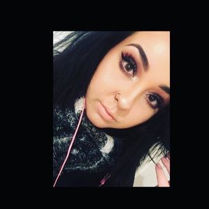 Meet your Posher, Tiffany